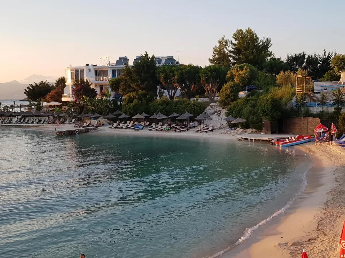 Amelia Apartments Ksamil