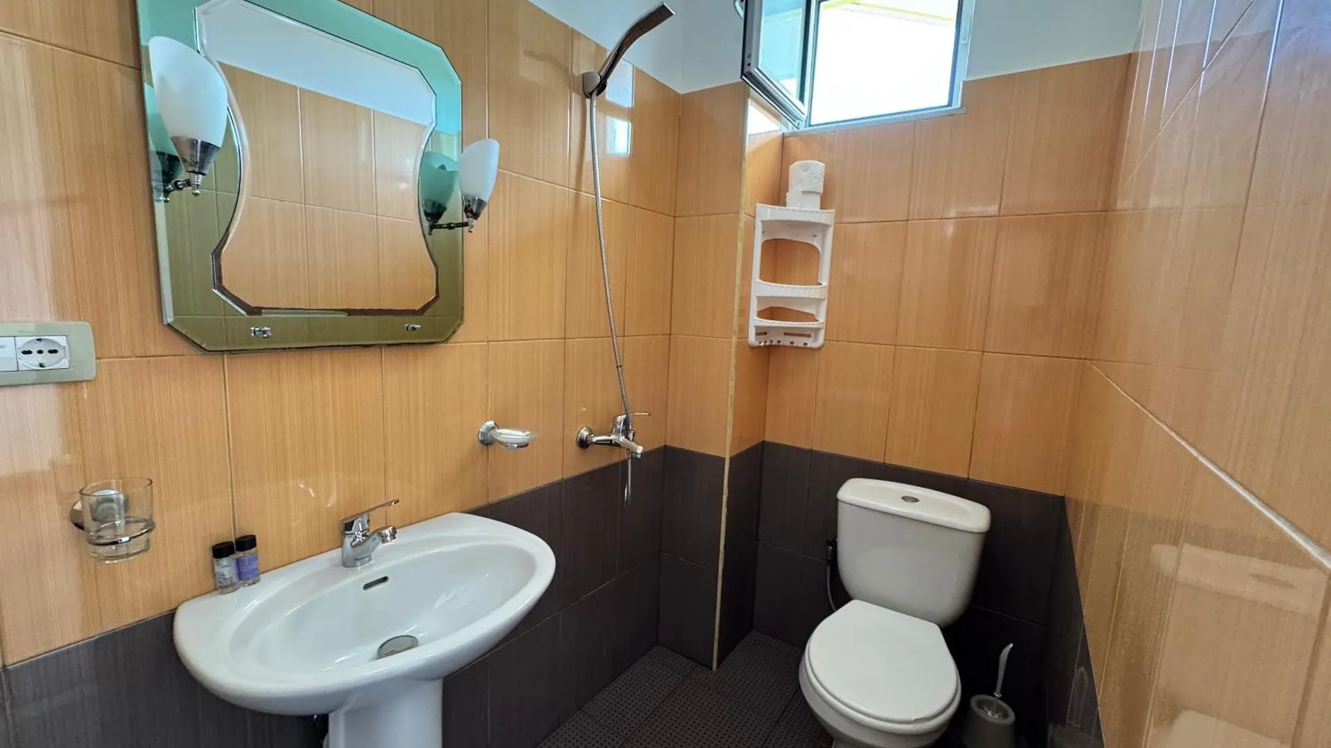 Amelia Apartments Ksamil