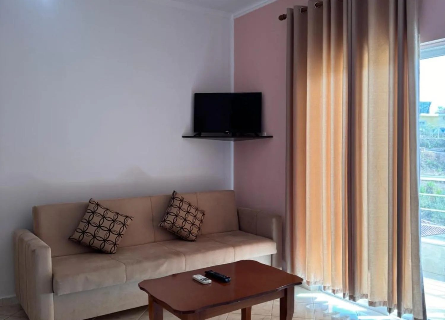 Amelia Apartments Ksamil