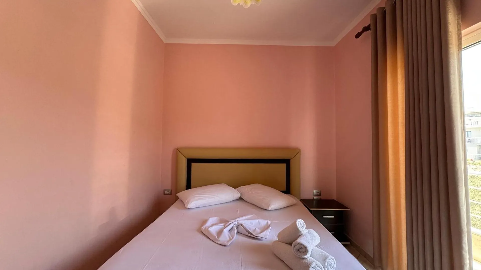 Amelia Apartments Ksamil