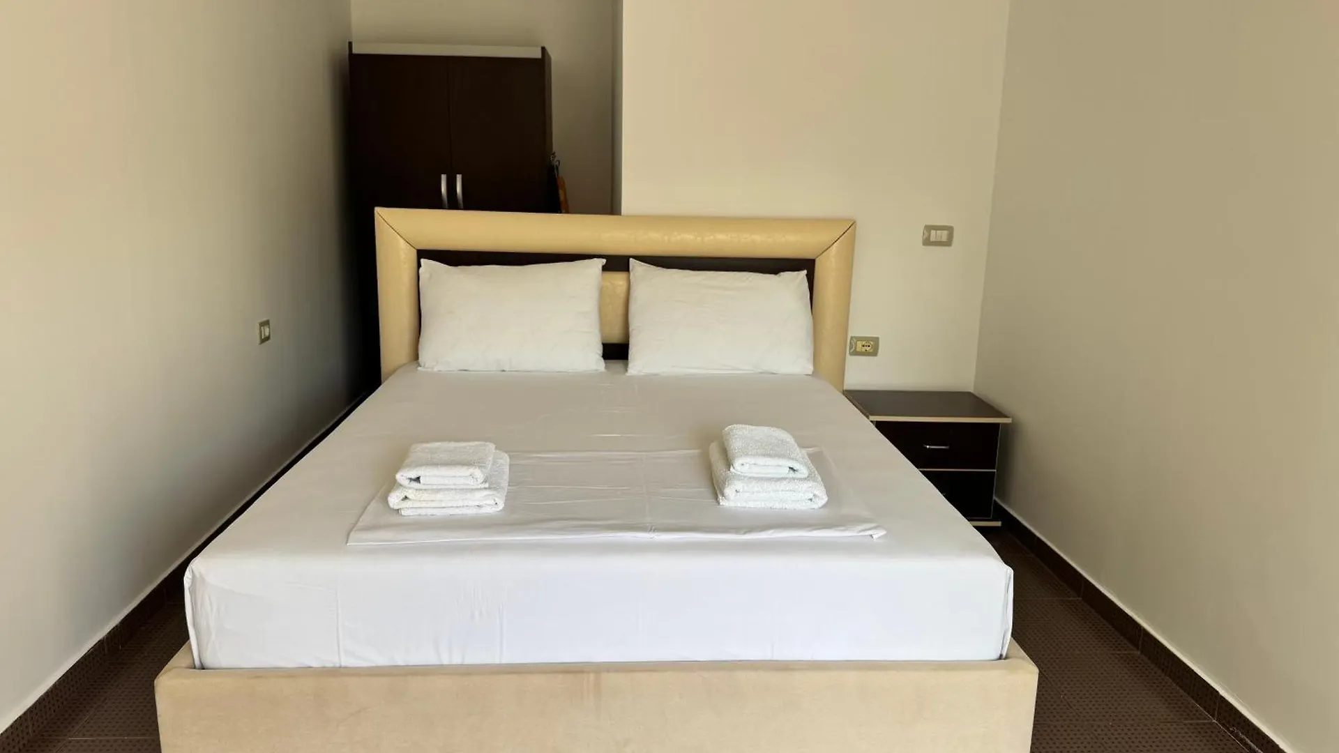 Amelia Apartments Ksamil