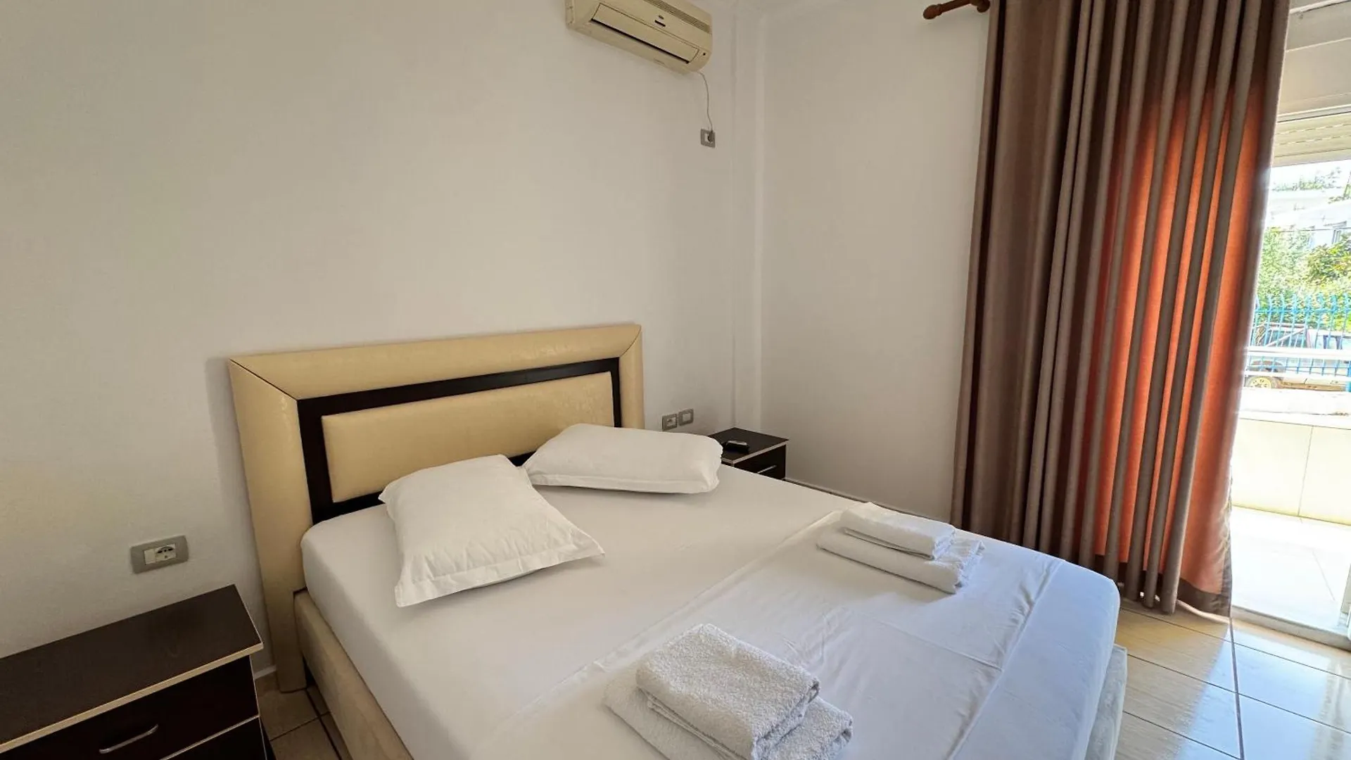 Amelia Apartments Ksamil